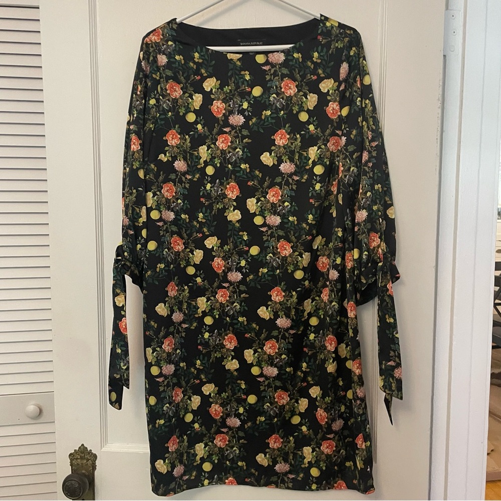 Banana Republic Black Floral Long Sleeve Dress 12